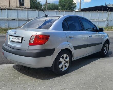 Серый Киа Рио, объемом двигателя 1.4 л и пробегом 224 тыс. км за 3487 $, фото 8 на Automoto.ua