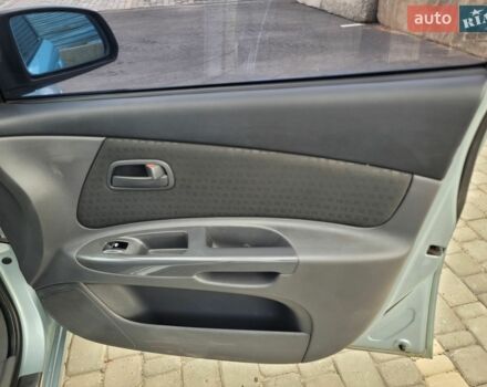 Серый Киа Рио, объемом двигателя 1.4 л и пробегом 230 тыс. км за 4999 $, фото 43 на Automoto.ua