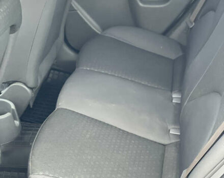 Сірий Кіа Ріо, об'ємом двигуна 1.4 л та пробігом 272 тис. км за 3900 $, фото 17 на Automoto.ua