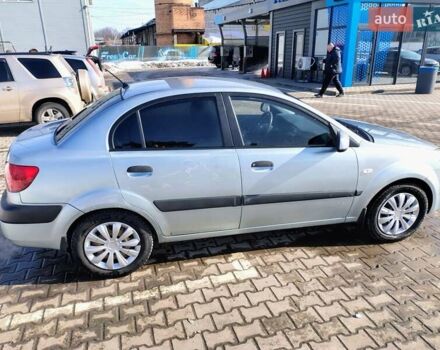 Серый Киа Рио, объемом двигателя 1.4 л и пробегом 236 тыс. км за 3300 $, фото 5 на Automoto.ua