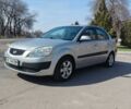Серый Киа Рио, объемом двигателя 1.4 л и пробегом 297 тыс. км за 4500 $, фото 1 на Automoto.ua