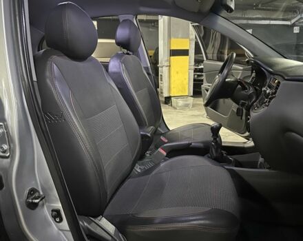 Серый Киа Рио, объемом двигателя 1.4 л и пробегом 220 тыс. км за 3700 $, фото 11 на Automoto.ua