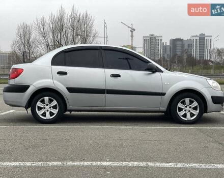 Серый Киа Рио, объемом двигателя 1.4 л и пробегом 272 тыс. км за 3400 $, фото 2 на Automoto.ua