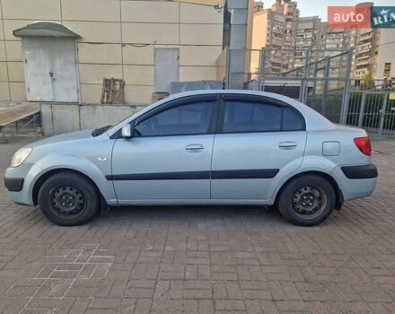 Серый Киа Рио, объемом двигателя 1.4 л и пробегом 170 тыс. км за 4000 $, фото 1 на Automoto.ua