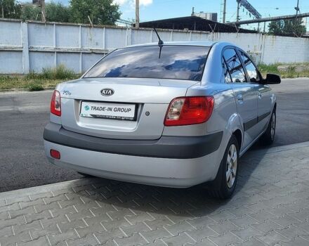 Серый Киа Рио, объемом двигателя 1.4 л и пробегом 224 тыс. км за 3500 $, фото 9 на Automoto.ua