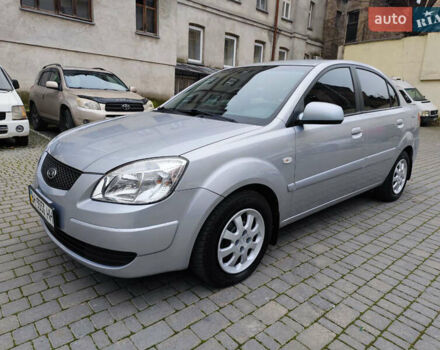Серый Киа Рио, объемом двигателя 1.4 л и пробегом 94 тыс. км за 4900 $, фото 1 на Automoto.ua