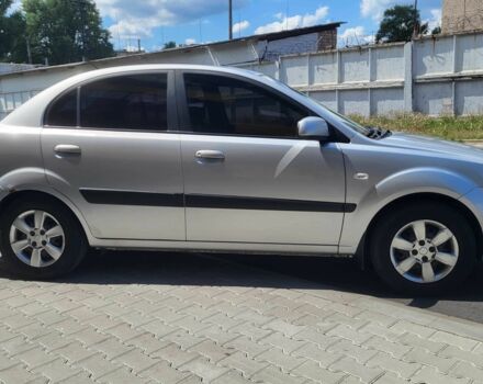 Серый Киа Рио, объемом двигателя 1.4 л и пробегом 224 тыс. км за 3487 $, фото 7 на Automoto.ua