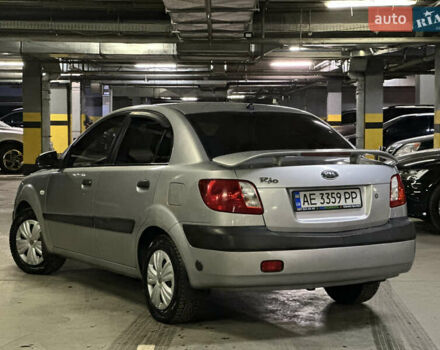 Серый Киа Рио, объемом двигателя 1.4 л и пробегом 220 тыс. км за 3400 $, фото 8 на Automoto.ua