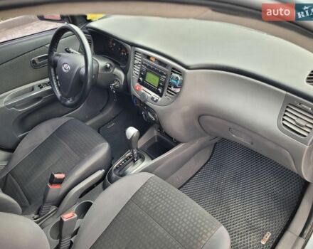 Серый Киа Рио, объемом двигателя 1.4 л и пробегом 230 тыс. км за 4999 $, фото 34 на Automoto.ua