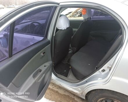 Сірий Кіа Ріо, об'ємом двигуна 1.4 л та пробігом 120 тис. км за 1500 $, фото 7 на Automoto.ua