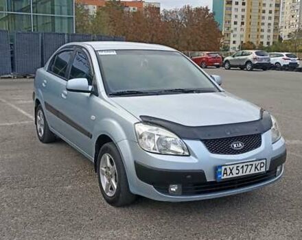 Серый Киа Рио, объемом двигателя 1.4 л и пробегом 240 тыс. км за 4800 $, фото 8 на Automoto.ua