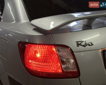 Серый Киа Рио, объемом двигателя 1.4 л и пробегом 220 тыс. км за 3400 $, фото 38 на Automoto.ua
