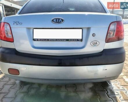 Серый Киа Рио, объемом двигателя 1.4 л и пробегом 236 тыс. км за 3300 $, фото 9 на Automoto.ua