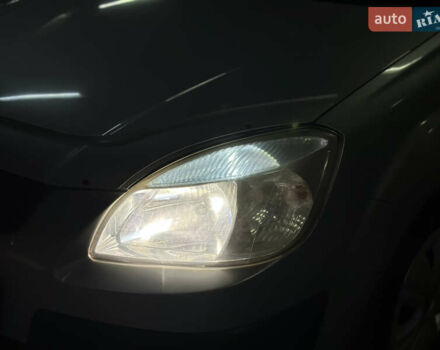 Серый Киа Рио, объемом двигателя 1.4 л и пробегом 220 тыс. км за 3400 $, фото 34 на Automoto.ua