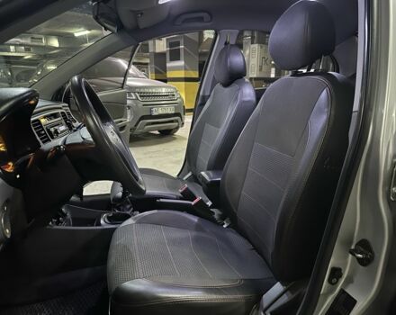 Серый Киа Рио, объемом двигателя 1.4 л и пробегом 220 тыс. км за 3700 $, фото 7 на Automoto.ua