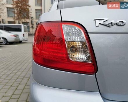 Серый Киа Рио, объемом двигателя 1.4 л и пробегом 94 тыс. км за 4900 $, фото 20 на Automoto.ua