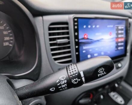 Серый Киа Рио, объемом двигателя 1.4 л и пробегом 94 тыс. км за 4900 $, фото 26 на Automoto.ua