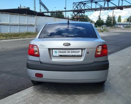Серый Киа Рио, объемом двигателя 1.4 л и пробегом 224 тыс. км за 3487 $, фото 10 на Automoto.ua