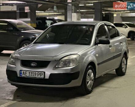 Серый Киа Рио, объемом двигателя 1.4 л и пробегом 220 тыс. км за 3400 $, фото 4 на Automoto.ua