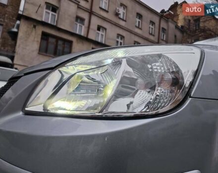 Серый Киа Рио, объемом двигателя 1.4 л и пробегом 94 тыс. км за 4900 $, фото 16 на Automoto.ua