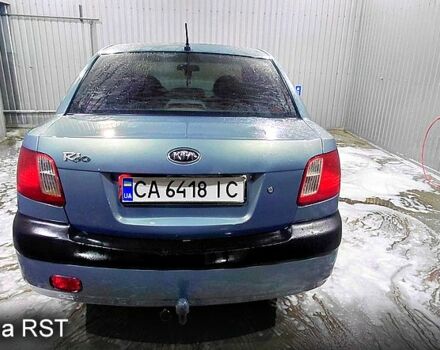 Серый Киа Рио, объемом двигателя 1.4 л и пробегом 198 тыс. км за 3950 $, фото 1 на Automoto.ua