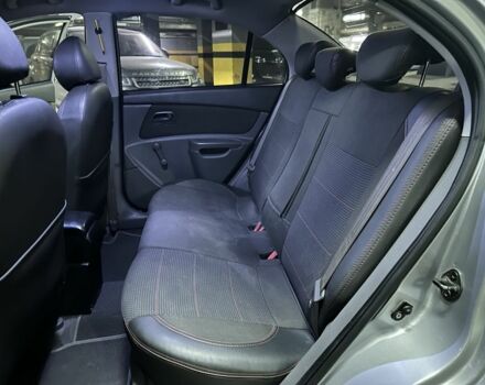 Серый Киа Рио, объемом двигателя 1.4 л и пробегом 220 тыс. км за 3700 $, фото 8 на Automoto.ua