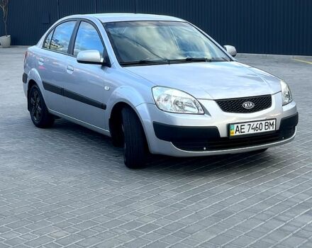 Серый Киа Рио, объемом двигателя 1.4 л и пробегом 186 тыс. км за 4400 $, фото 5 на Automoto.ua