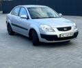 Серый Киа Рио, объемом двигателя 1.4 л и пробегом 186 тыс. км за 4400 $, фото 5 на Automoto.ua