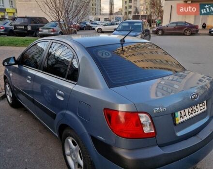 Серый Киа Рио, объемом двигателя 1.3 л и пробегом 156 тыс. км за 4200 $, фото 3 на Automoto.ua