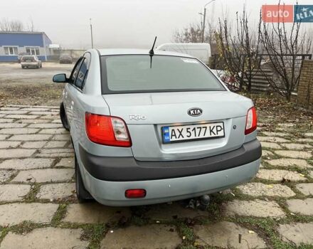 Сірий Кіа Ріо, об'ємом двигуна 1.4 л та пробігом 241 тис. км за 4300 $, фото 4 на Automoto.ua