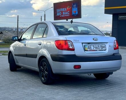Серый Киа Рио, объемом двигателя 1.4 л и пробегом 186 тыс. км за 4400 $, фото 4 на Automoto.ua