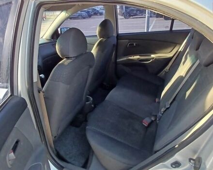 Серый Киа Рио, объемом двигателя 1.4 л и пробегом 220 тыс. км за 3800 $, фото 8 на Automoto.ua