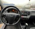 Серый Киа Рио, объемом двигателя 1.4 л и пробегом 240 тыс. км за 4300 $, фото 7 на Automoto.ua
