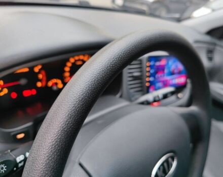Сірий Кіа Ріо, об'ємом двигуна 1.4 л та пробігом 94 тис. км за 4900 $, фото 22 на Automoto.ua