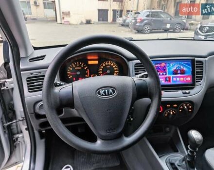 Серый Киа Рио, объемом двигателя 1.4 л и пробегом 94 тыс. км за 4900 $, фото 24 на Automoto.ua