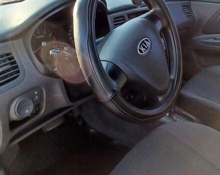 Серый Киа Рио, объемом двигателя 1.4 л и пробегом 220 тыс. км за 3800 $, фото 15 на Automoto.ua