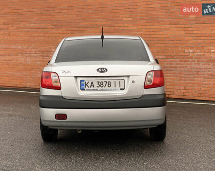 Серый Киа Рио, объемом двигателя 1.4 л и пробегом 179 тыс. км за 3999 $, фото 11 на Automoto.ua