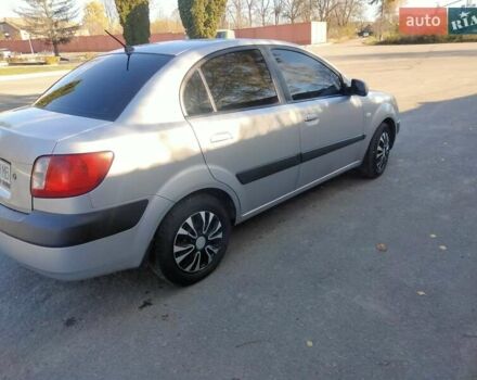 Серый Киа Рио, объемом двигателя 1.4 л и пробегом 240 тыс. км за 4100 $, фото 6 на Automoto.ua