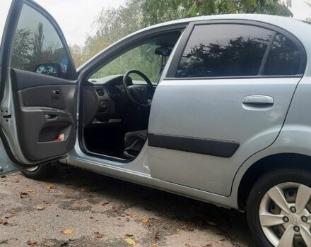 Сірий Кіа Ріо, об'ємом двигуна 1.5 л та пробігом 200 тис. км за 5100 $, фото 16 на Automoto.ua