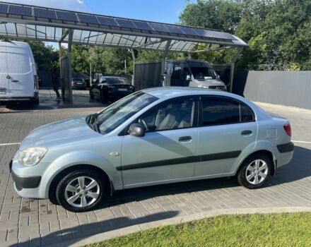 Сірий Кіа Ріо, об'ємом двигуна 1.4 л та пробігом 179 тис. км за 3300 $, фото 4 на Automoto.ua