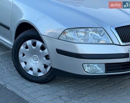 Серый Киа Рио, объемом двигателя 1.49 л и пробегом 189 тыс. км за 5300 $, фото 4 на Automoto.ua