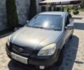 Серый Киа Рио, объемом двигателя 1.4 л и пробегом 208 тыс. км за 4000 $, фото 1 на Automoto.ua