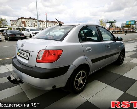 Серый Киа Рио, объемом двигателя 1.4 л и пробегом 220 тыс. км за 4500 $, фото 4 на Automoto.ua