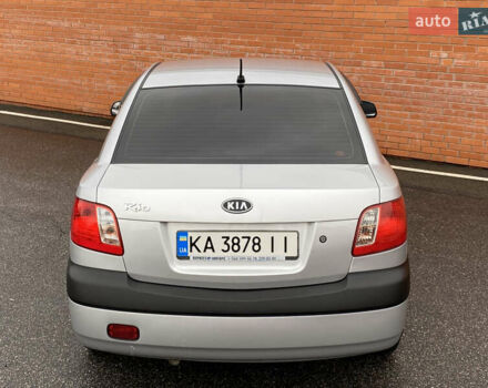 Серый Киа Рио, объемом двигателя 1.4 л и пробегом 179 тыс. км за 4250 $, фото 12 на Automoto.ua