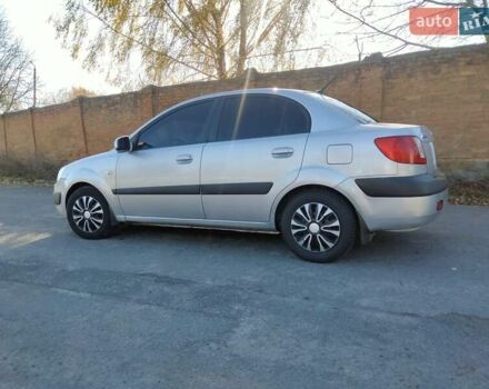 Серый Киа Рио, объемом двигателя 1.4 л и пробегом 240 тыс. км за 4100 $, фото 8 на Automoto.ua