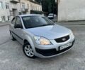Сірий Кіа Ріо, об'ємом двигуна 1.4 л та пробігом 334 тис. км за 3550 $, фото 1 на Automoto.ua
