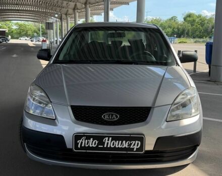 Серый Киа Рио, объемом двигателя 0 л и пробегом 243 тыс. км за 4200 $, фото 1 на Automoto.ua