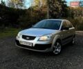 Серый Киа Рио, объемом двигателя 1.4 л и пробегом 219 тыс. км за 3200 $, фото 1 на Automoto.ua
