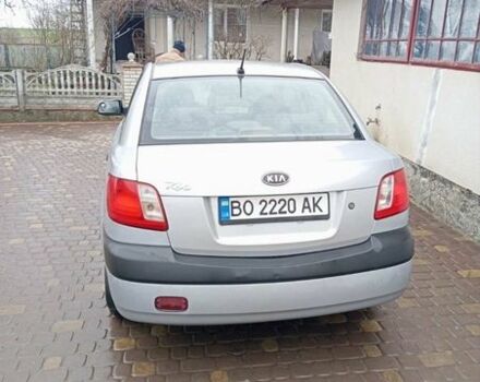 Сірий Кіа Ріо, об'ємом двигуна 1.4 л та пробігом 310 тис. км за 3800 $, фото 3 на Automoto.ua