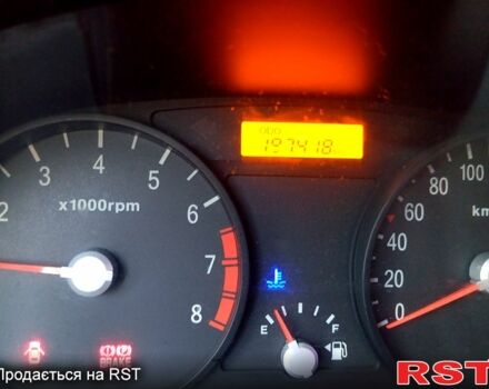 Сірий Кіа Ріо, об'ємом двигуна 1.4 л та пробігом 197 тис. км за 3150 $, фото 5 на Automoto.ua